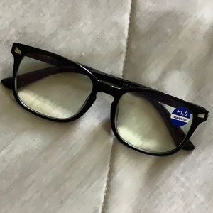 Blue light filter reading glasses. 1.0